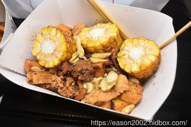 高雄美食推薦 | 鹽酥紀 苓雅興中店 延續40年老店「真有味鹽酥雞」，沒吃過別說你來過南部 近高雄捷運三多商圈站