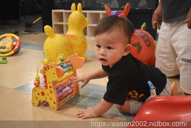 屏東恆春住宿推薦 | 墾丁富麗敦飯店 一泊二食 豪華晚餐4選1 中西式自助早餐吃到飽 還有戶外泳池、娛樂室、KTV及兒童遊戲室 等等
