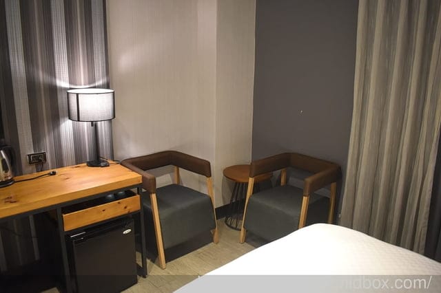 屏東恆春住宿推薦 | 墾丁富麗敦飯店 一泊二食 豪華晚餐4選1 中西式自助早餐吃到飽 還有戶外泳池、娛樂室、KTV及兒童遊戲室 等等
