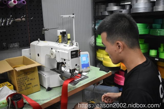 台中小詹專業彩色安全帶 | 全台唯一安裝到府服務 最專業的客製化安全帶安裝 安全帶保修/保固一年