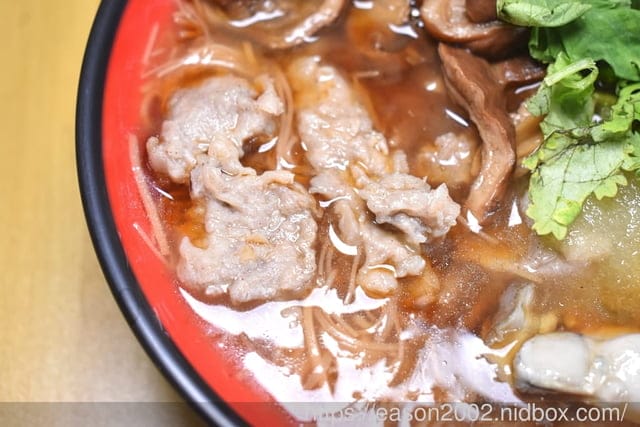 台中小吃推薦 | 金甘丹手工麵線/手作肉圓 銅板價就可以吃到爆滿料的無添加手工麵線，CP值高到破表～～