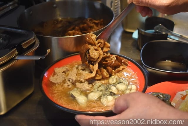 台中小吃推薦 | 金甘丹手工麵線/手作肉圓 銅板價就可以吃到爆滿料的無添加手工麵線，CP值高到破表～～