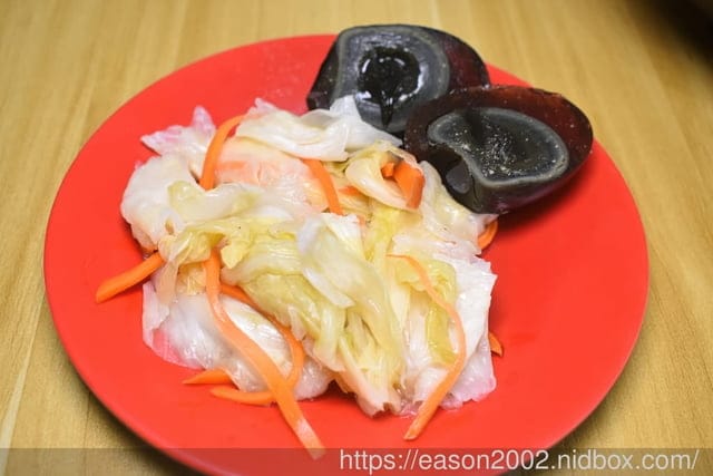 台中小吃推薦 | 金甘丹手工麵線/手作肉圓 銅板價就可以吃到爆滿料的無添加手工麵線，CP值高到破表～～