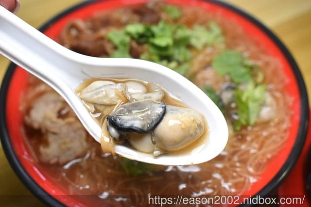 台中小吃推薦 | 金甘丹手工麵線/手作肉圓 銅板價就可以吃到爆滿料的無添加手工麵線，CP值高到破表～～