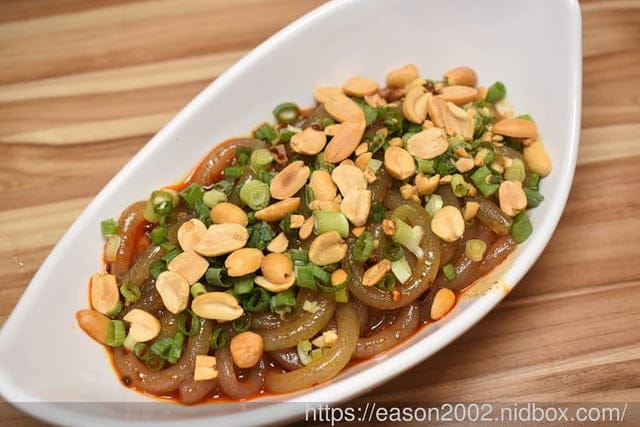 台茂購物中心必吃美食 | 爆川辣妹子烤魚-南崁店（桃園最新川味麻辣烤魚火鍋）鮮嫩烤魚+肉盤一次滿足 獨家特選比臉大烤魚 正宗四川菜炒料獨家配方，還有隱藏版手工爆打 黃瓜果汁 期間限定搖骰子免費吃烤魚