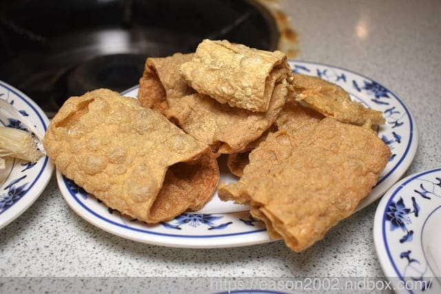 宜蘭羅東薑母鴨推薦 | 大紅蕃薑母鴨羊肉爐羅東旗艦店 主打紅蟳薑母鴨，肉質軟嫩、輕咬骨肉分離，限量活體紅蟳肉質鮮甜，蟹卵、蟹肉紮實飽滿