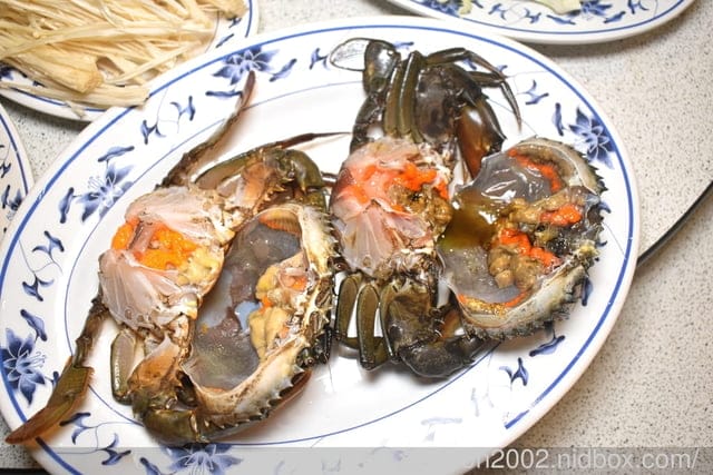 宜蘭羅東薑母鴨推薦 | 大紅蕃薑母鴨羊肉爐羅東旗艦店 主打紅蟳薑母鴨，肉質軟嫩、輕咬骨肉分離，限量活體紅蟳肉質鮮甜，蟹卵、蟹肉紮實飽滿
