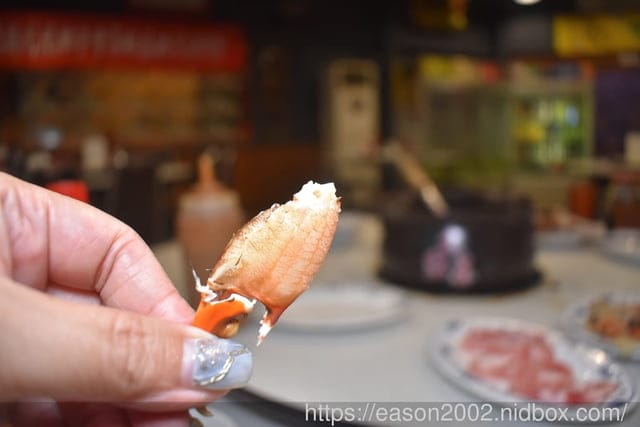 宜蘭羅東薑母鴨推薦 | 大紅蕃薑母鴨羊肉爐羅東旗艦店 主打紅蟳薑母鴨，肉質軟嫩、輕咬骨肉分離，限量活體紅蟳肉質鮮甜，蟹卵、蟹肉紮實飽滿