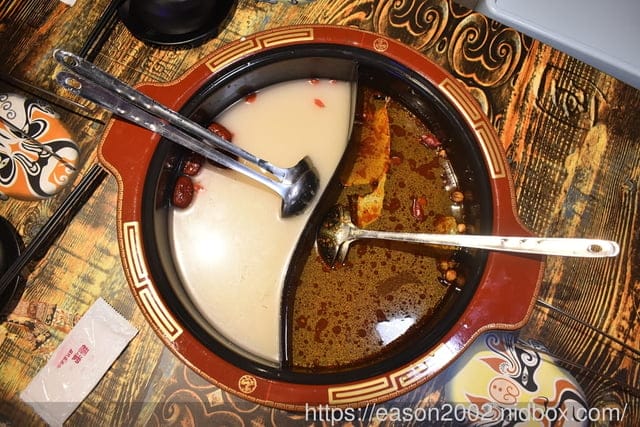 土城美食推薦 | 甯客串串鍋-新北土城 重慶麻辣串串鍋 新北土城插旗 各式串串每串只要10元起