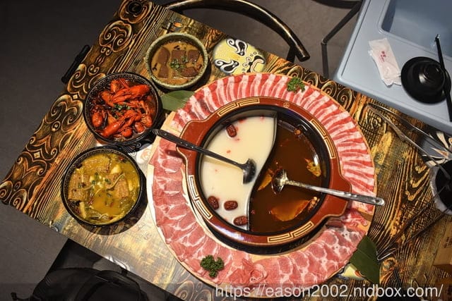 土城美食推薦 | 甯客串串鍋-新北土城 重慶麻辣串串鍋 新北土城插旗 各式串串每串只要10元起