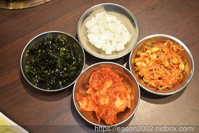 新莊美食 | 朋月栻-韓雞雞–江原道-宗음식 韓吃一隻雞火鍋鍋物｜新莊創始店（韓國一隻雞鍋物）還有浮誇澎湃海鮮桶