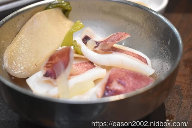 新莊美食 | 朋月栻-韓雞雞–江原道-宗음식 韓吃一隻雞火鍋鍋物｜新莊創始店（韓國一隻雞鍋物）還有浮誇澎湃海鮮桶