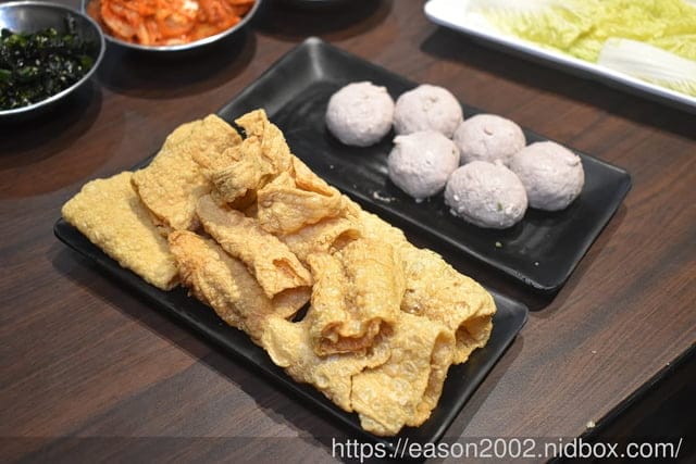 新莊美食 | 朋月栻-韓雞雞–江原道-宗음식 韓吃一隻雞火鍋鍋物｜新莊創始店（韓國一隻雞鍋物）還有浮誇澎湃海鮮桶