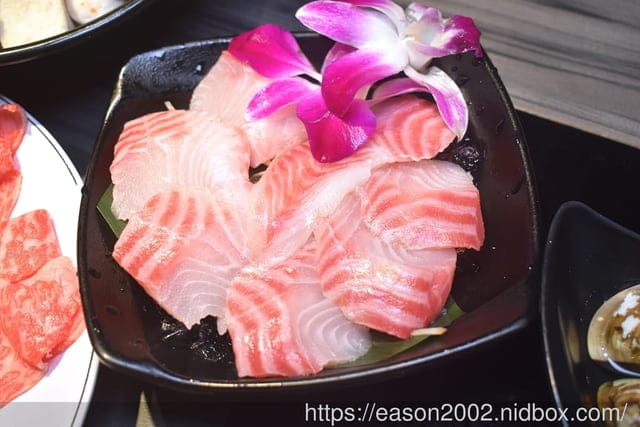 台北美食｜好食多涮涮鍋 雙城店 肉食控的火鍋天堂，雙人套餐免費招待肉品16oz 牛奶熊熊泡澡，好療癒～