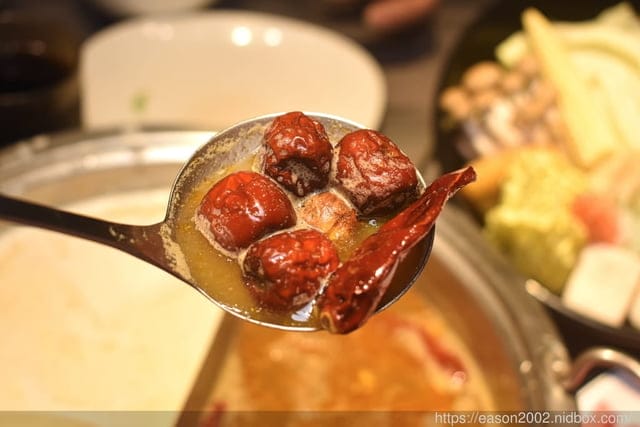 台北美食｜好食多涮涮鍋 雙城店 肉食控的火鍋天堂，雙人套餐免費招待肉品16oz 牛奶熊熊泡澡，好療癒～