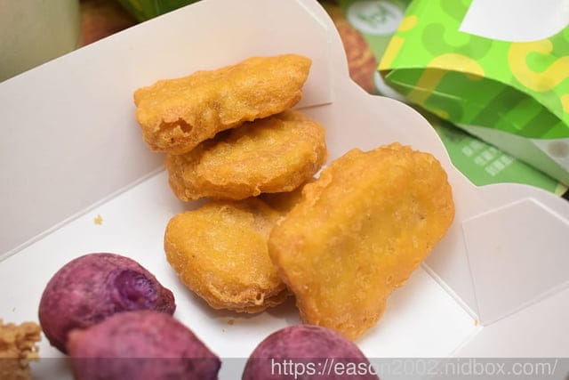 速食界的脆皮炸雞專家｜德克士台北小巨蛋店 炸雞的 358 道工序！打造完美脆皮炸雞的美味～