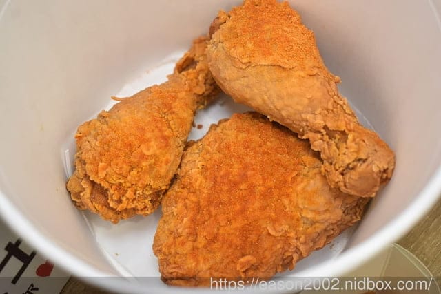 速食界的脆皮炸雞專家｜德克士台北小巨蛋店 炸雞的 358 道工序！打造完美脆皮炸雞的美味～