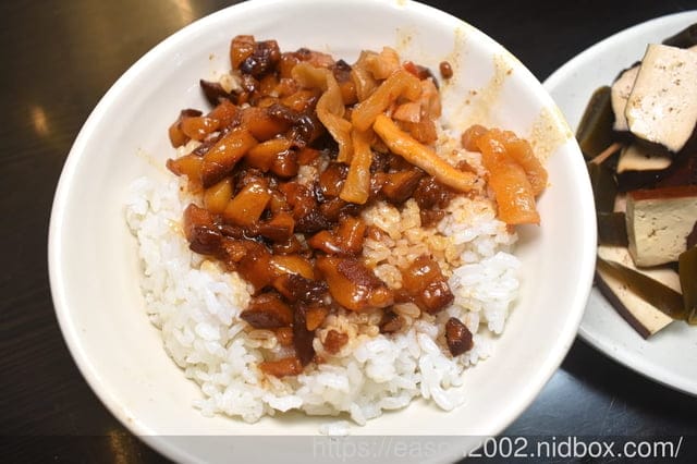 台中大甲美食｜特食豐原排骨酥麵 在地深耕30餘年的好味道 排骨酥肉質軟嫩、湯頭清甜