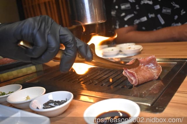 台中西屯區燒肉｜和牛EMPEROR 日式燒肉 道地的日本和牛 角頭大橋頭麥可哥都來吃 情侶約會餐廳首選