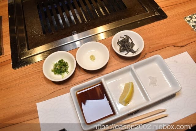 台中西屯區燒肉｜和牛EMPEROR 日式燒肉 道地的日本和牛 角頭大橋頭麥可哥都來吃 情侶約會餐廳首選