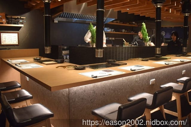 台中西屯區燒肉｜和牛EMPEROR 日式燒肉 道地的日本和牛 角頭大橋頭麥可哥都來吃 情侶約會餐廳首選