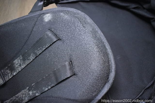 陰雨綿綿、對抗潮濕氣候必備好物推薦｜only 1台抵2台5-7坪HEPA空氣清淨除濕機OH05-Y11P 智慧感溫適濕，除濕的同時也能清淨空氣