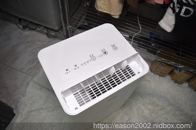 陰雨綿綿、對抗潮濕氣候必備好物推薦｜only 1台抵2台5-7坪HEPA空氣清淨除濕機OH05-Y11P 智慧感溫適濕，除濕的同時也能清淨空氣