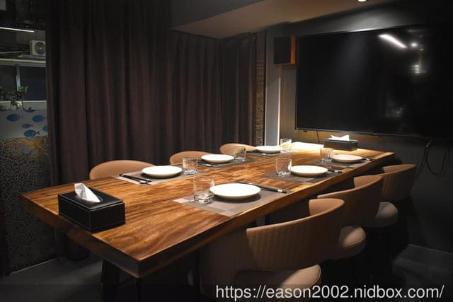 台北餐酒館推薦｜閑閑餐酒館 活體海鮮 粵式料理 私廚鐵板燒 慶生、小型聚會、包場、約會、閨蜜聚餐、春酒、尾牙