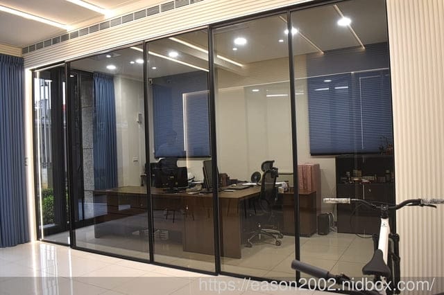 室內裝潢推薦｜Vivaldi 輝達時尚折疊門 間隔、隔音、空間感、採光 兼具 設計師最愛