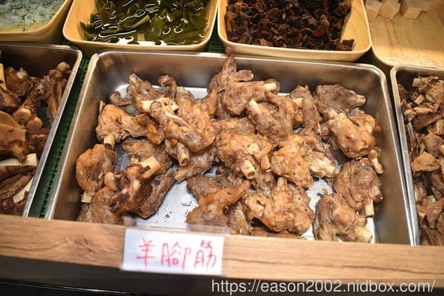桃園羊肉爐吃到飽推薦｜耀武羊威國際店 全台首創新疆手撕羊肉 用餐限時120分鐘 還有精選湯底可選擇