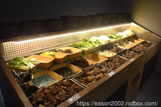 桃園羊肉爐吃到飽推薦｜耀武羊威國際店 全台首創新疆手撕羊肉 用餐限時120分鐘 還有精選湯底可選擇