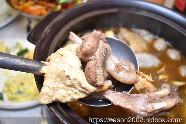 羅東美食推薦｜大紅蕃薑母鴨羊肉爐羅東旗艦店（新菜單）新鮮活體紅蟳薑母鴨＆嚴選熱炒 今年冬天暖呼呼～