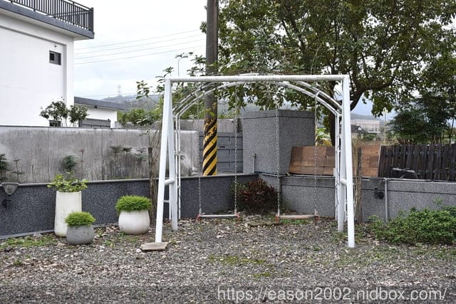 宜蘭安農溪包棟民宿推薦｜安農溪驛站民宿 戶外烤肉區、戲水池、寬大草原（寵物友善、親子友善）、提供自行車租借 室內KTV歡唱設備、撞球桌、電動麻將桌 民宿早餐
