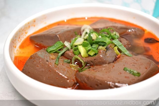 肉多多、明水然樂兩大新創姊妹品牌，2025樂多多集團最新力作｜狂一鍋酸菜魚西門店 用傳統四川美食翻玩整個時尚圈