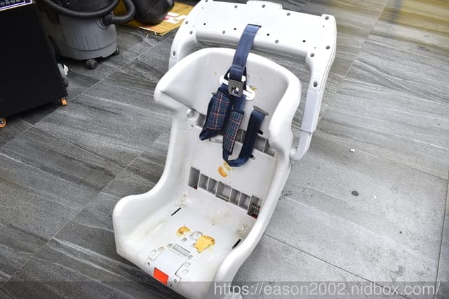 新北三重汽車內裝清潔鍍膜推薦｜汽車醫美創始店 專營內裝清潔、底盤清洗、外觀鍍膜