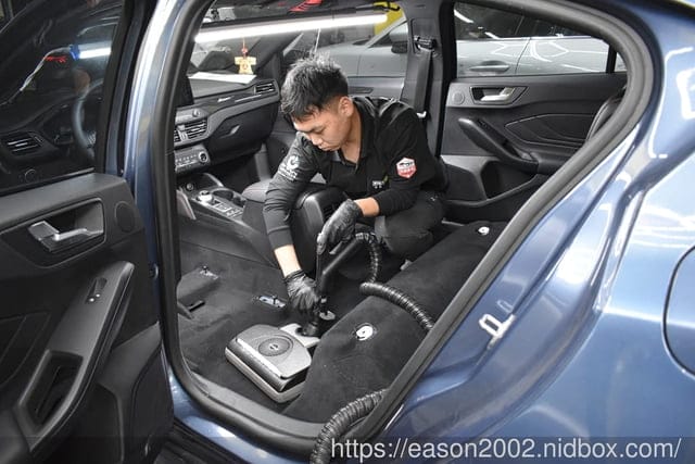 新北三重汽車內裝清潔鍍膜推薦｜汽車醫美創始店 專營內裝清潔、底盤清洗、外觀鍍膜