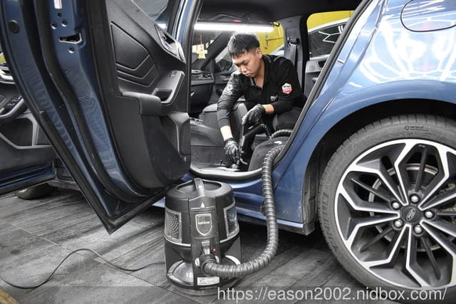 新北三重汽車內裝清潔鍍膜推薦｜汽車醫美創始店 專營內裝清潔、底盤清洗、外觀鍍膜