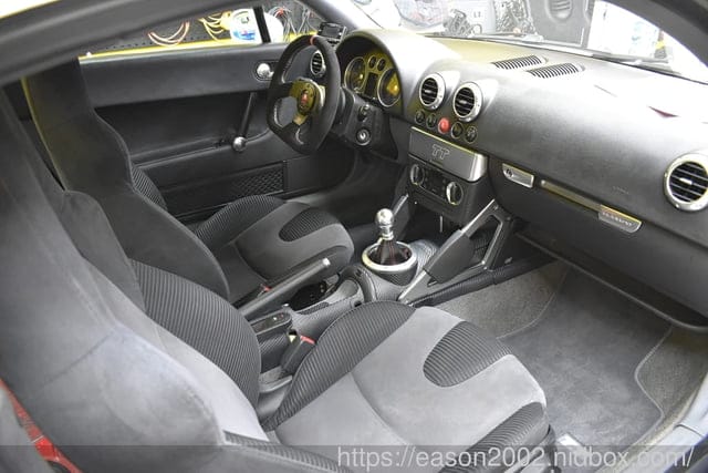 新北三重汽車內裝清潔鍍膜推薦｜汽車醫美創始店 專營內裝清潔、底盤清洗、外觀鍍膜