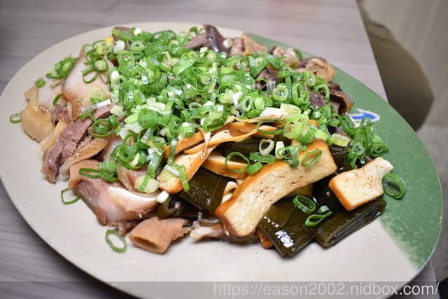 台南小吃推薦 | 竹滬麵店(小東路無名麵店)  在地傳承60餘年的台南美食推薦 營業至凌晨12點，同時也是台南宵夜首選