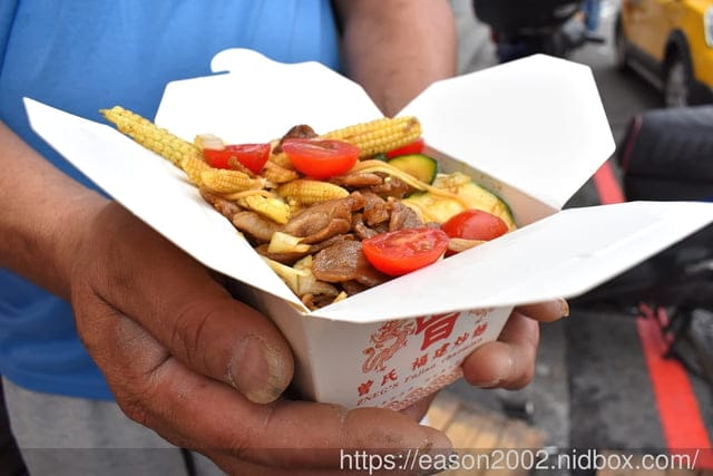 台中逢甲美食 | 曾氏福建炒麵台中逢甲旗艦店 新推出 夏季田園鮮蔬炒麵 清爽不油膩 討好妳的胃口