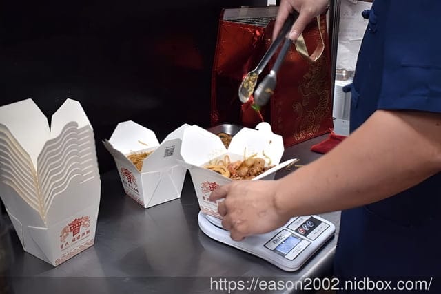 台中逢甲美食 | 曾氏福建炒麵台中逢甲旗艦店 新推出 夏季田園鮮蔬炒麵 清爽不油膩 討好妳的胃口