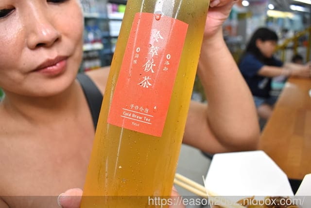 台中逢甲美食 | 曾氏福建炒麵台中逢甲旗艦店 新推出 夏季田園鮮蔬炒麵 清爽不油膩 討好妳的胃口