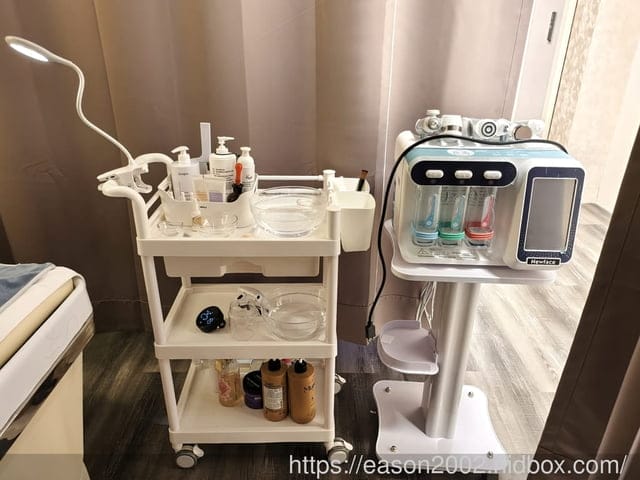 桃園中壢做臉推薦 | 別丟臉中壢中央店 享受水洗毛孔的暢快 做臉、按摩、洗頭 一次達成