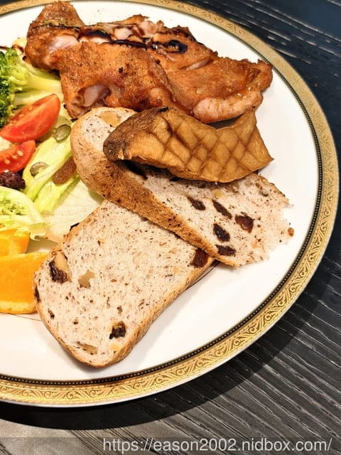 澎湖新鮮海產結合異國料理的烹調藝術 | 半日閑 馬公店 Leisure Time Dining