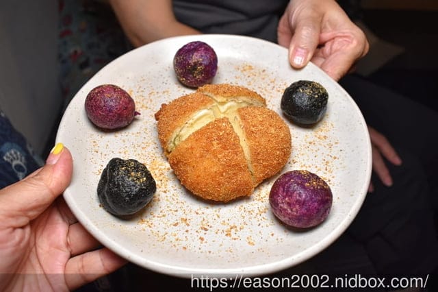 台北暢飲日式燒肉推薦 | 豆町村燒肉 598元/2小時（梅酒、清酒、啤酒、Highball，無限量暢飲）免費專人代烤，盡情享受頂級食材的日式燒肉店