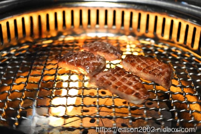 台北暢飲日式燒肉推薦 | 豆町村燒肉 598元/2小時（梅酒、清酒、啤酒、Highball，無限量暢飲）免費專人代烤，盡情享受頂級食材的日式燒肉店