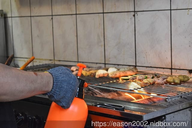 基隆安樂市場美食推薦 | 瘋火串燒 四種秘製醬汁，吃過就回不去了 最低一串NT$20的類居酒屋