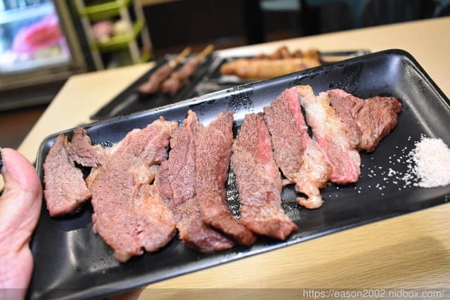 基隆安樂市場美食推薦 | 瘋火串燒 四種秘製醬汁，吃過就回不去了 最低一串NT$20的類居酒屋
