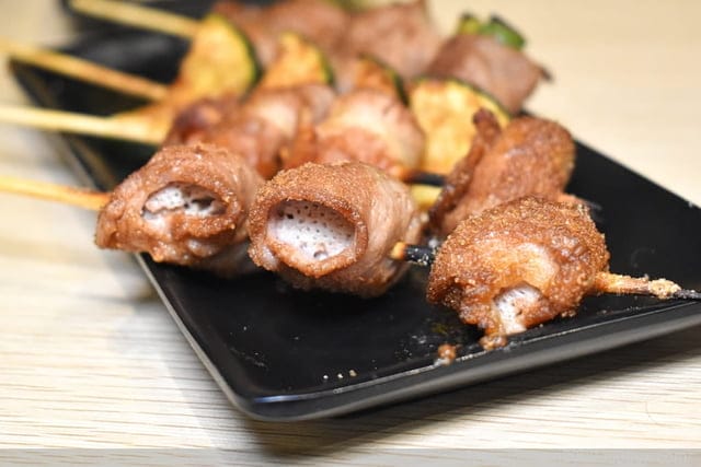 基隆安樂市場美食推薦 | 瘋火串燒 四種秘製醬汁，吃過就回不去了 最低一串NT$20的類居酒屋