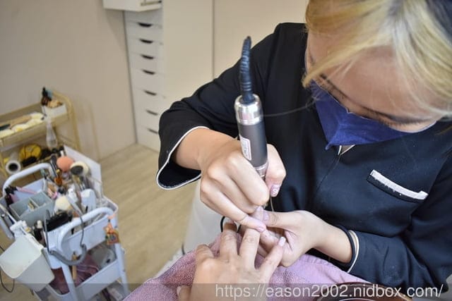 台北東區手足深層保養推薦 | Winnie美學 東區美甲、日式無痛除毛、台北美甲、日式除毛、無痛除毛、足部保養、手足保養、私密處除毛、小腿除毛、腋下除毛推薦